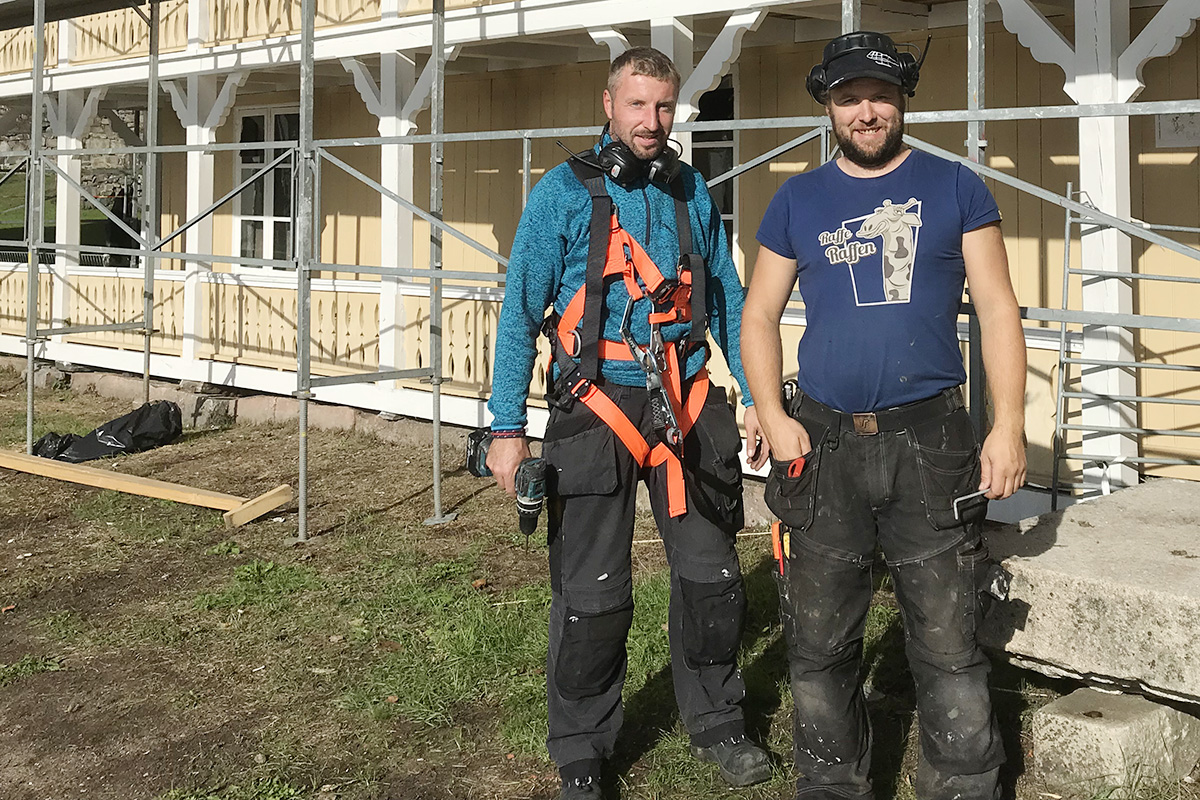 Froland Bygg ved Espen Eikemo og Nico Matews har bodd på Furøya mens de har satt i stand gjestehuset.